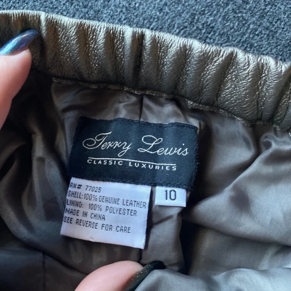 Genuine leather pants size 10- silver - Picture 7 of 7